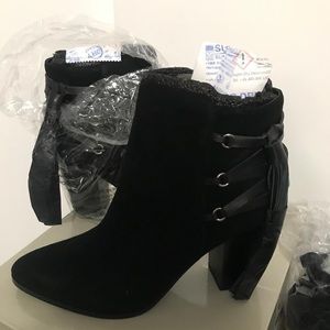 Marc Fisher black booties